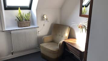 Double or Twin Room, Shared Bathroom