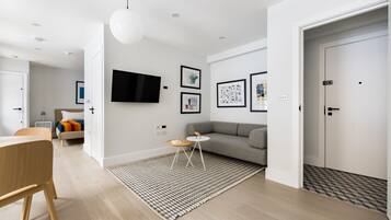 Fernseher, Netflix, Streaming-Dienste