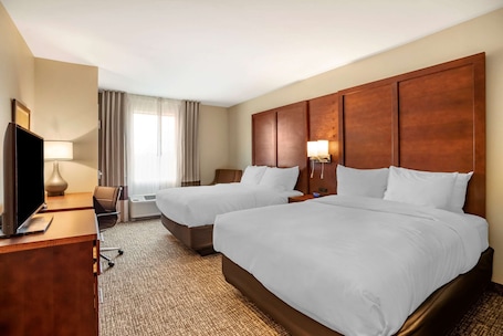 Room, 2 Queen Beds, Non Smoking | Desk, blackout drapes, iron/ironing board, free WiFi. Comfort Inn & Suites Winchester