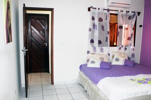 3 quartos, ferros/tábuas de passar roupa, Wi-Fi, roupa de cama