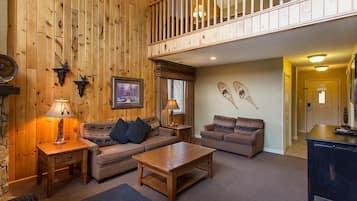 Flat-screen TV, fireplace