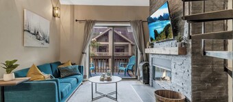 SnowPine Condo, Sleeps 6, Patio, A/C