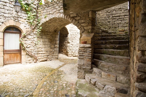 DOMAINE DU VERNADEL GITE VERNADE 