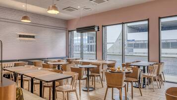 Dagelijks ontbijtbuffet (toeslag)