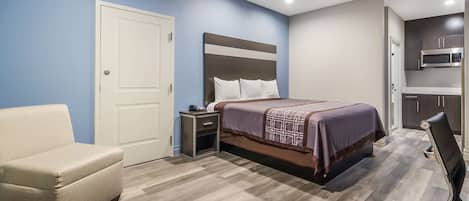 Premium bedding, down duvets, pillow-top beds, desk