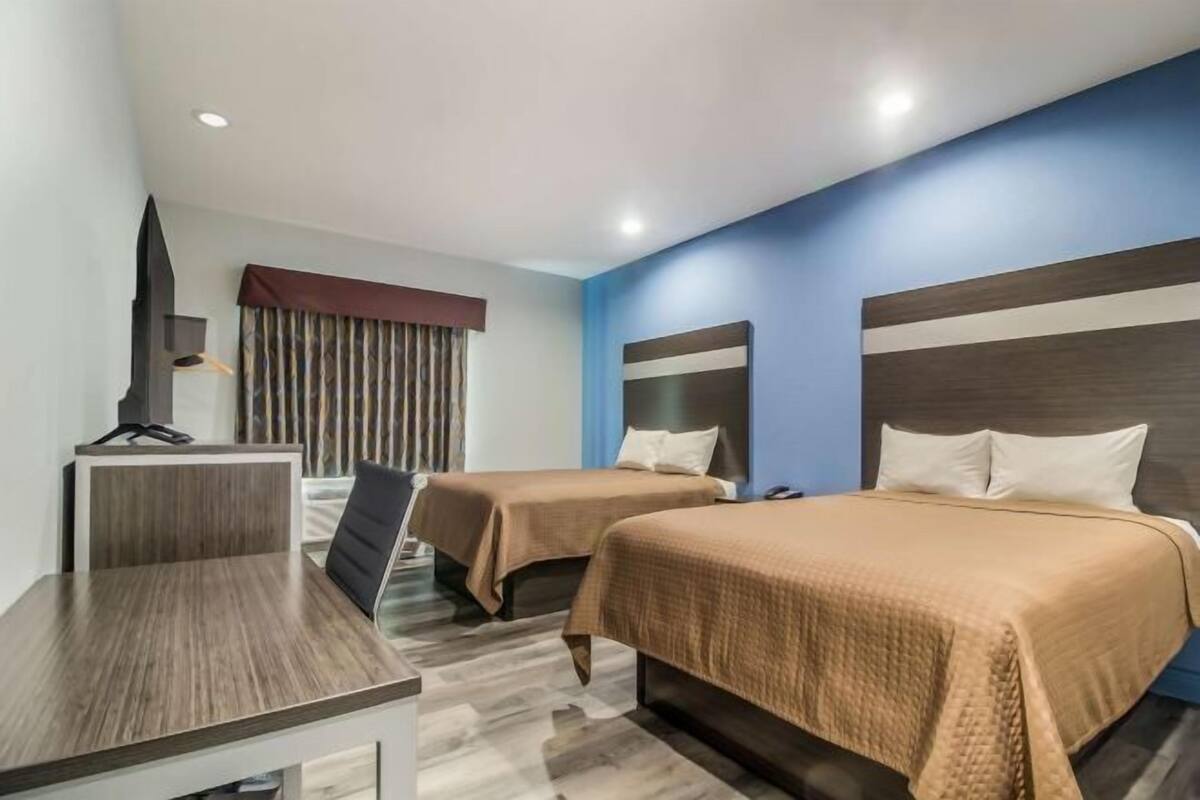 Premium bedding, down comforters, pillowtop beds, desk