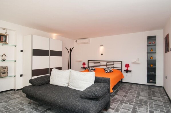1 bedroom, WiFi