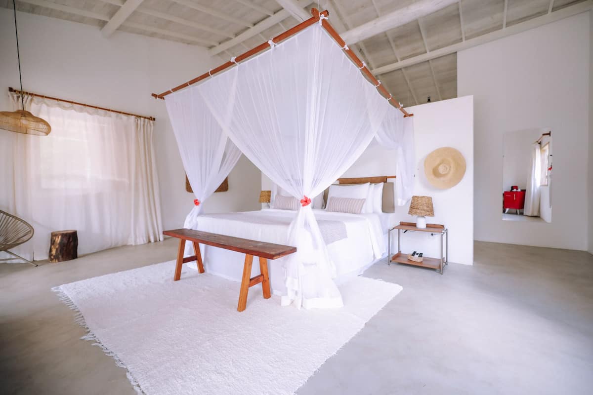 Cabane Luxe (Super) | Literie de qualité supérieure, surmatelas, minibar