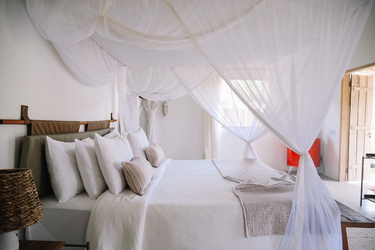 Cabane Deluxe | Literie de qualité supérieure, surmatelas, minibar