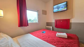 Chambre Standard, 1 grand lit | Espace de travail pour ordinateur portable, Wi-Fi gratuit, draps fournis