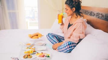 Egyptian cotton sheets, premium bedding, minibar, in-room safe