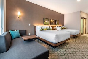 Desk, laptop workspace, iron/ironing board, free WiFi