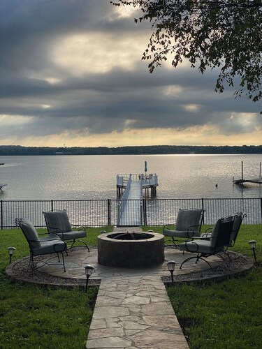 Private Lake House on Eagle Mountain Lake