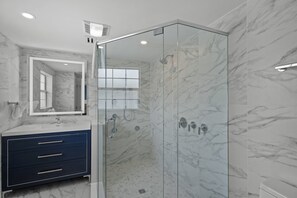 Shower, towels