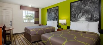 Experience the Best Hospitality in Lake City!