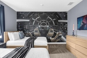 9 habitaciones, tabla de planchar con plancha, cuna de viaje y wifi 
