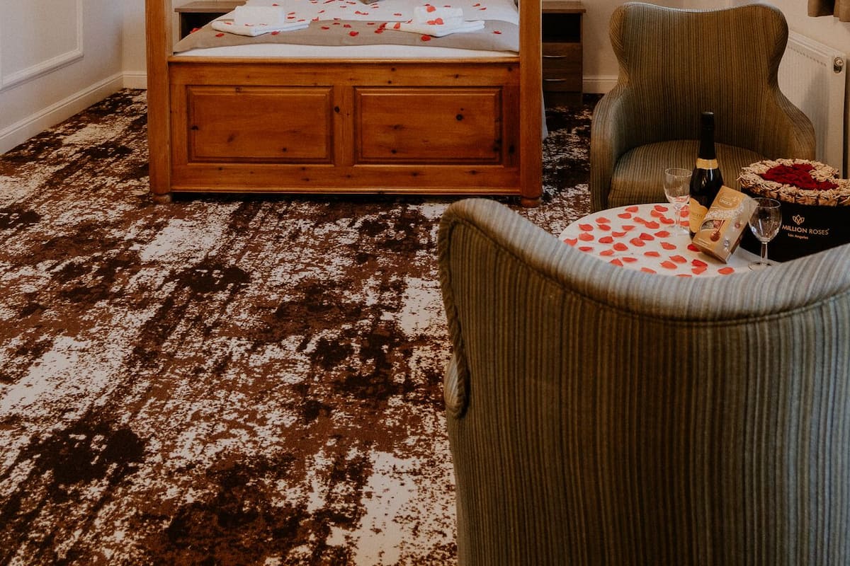 1 habitación, ropa de cama hipoalergénica y decoración personalizada