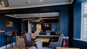 Bar (on property) - The Prince Of Wales Hotel (Dursley)