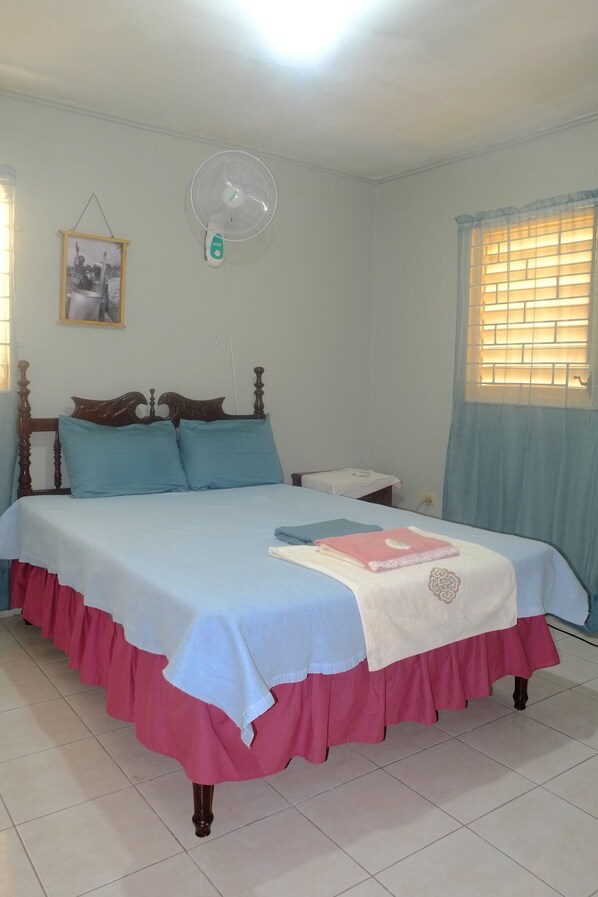 2 bedrooms, WiFi, bed sheets