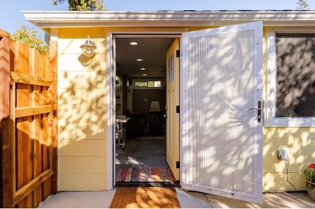 Exterior detail. Modern cottage with full kitchen & private patio.Close to great hiking trails!