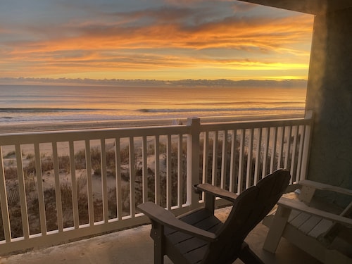 2026 OPEN FOR BOOKING! PIERVIEW 107 OCEAN-BEACHFRONT CONDO, 2BD&2BA SLEEPS 6
