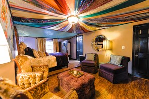 4 bedrooms, in-room safe, iron/ironing board, free WiFi