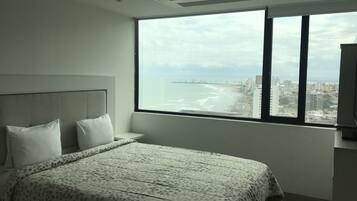 2 quartos, ferros/tábuas de passar roupa, Wi-Fi, roupa de cama