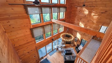 Smart TV, fireplace, DVD player, table football