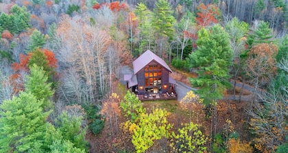 Cozy mountain adventure for all-family, friends and furry pups!