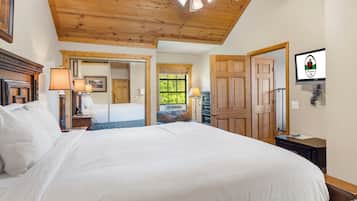 4 bedrooms, desk, iron/ironing board, free WiFi