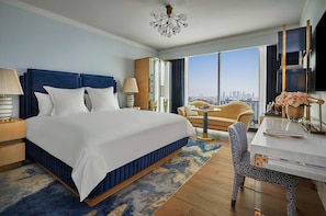 Premium bedding, down duvets, pillow-top beds, minibar - The Sun Rose West Hollywood (West Hollywood)