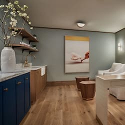 Couples treatment rooms, body treatments, hot stone massages