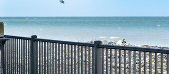 Cozy Getaway ON Lake Erie 