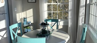 Country Chic Loft Apartment