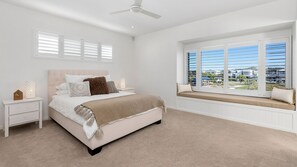 4 室のベッドルーム、アイロン / アイロン台、WiFi、ベッドシーツ