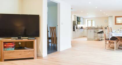 4 bedroom accommodation in Monkokehampton, near Okehampton