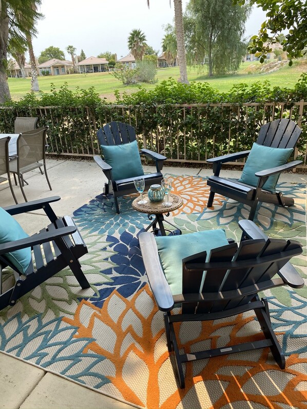 Terrace/patio - Festival-close, on golf course, pool close, spacious, %off on stays over 30 days (Indio)