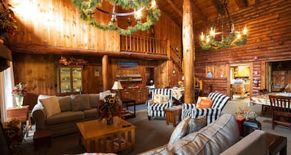 A Historic New England Farm Stay for Gatherings, Retreats & Reconnection