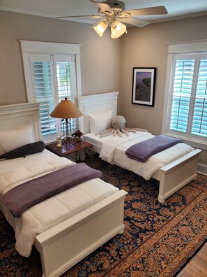 2 chambres, fer et planche à repasser, accès au Wi-Fi (inclus)