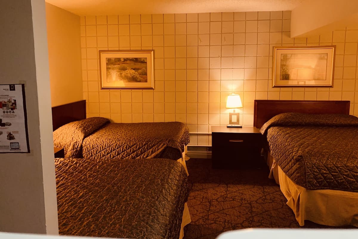 Studio, Multiple Beds, Non Smoking, Kitchen | Individually decorated, individually furnished, laptop workspace