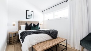 3 chambres, fer et planche à repasser, Wi-Fi gratuit, draps fournis