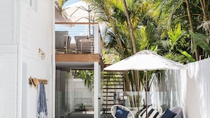 Terrace/patio - HEATED POOL - WALK TO BEACH & SHOPS - LUXURY (NOOSA SOUND)