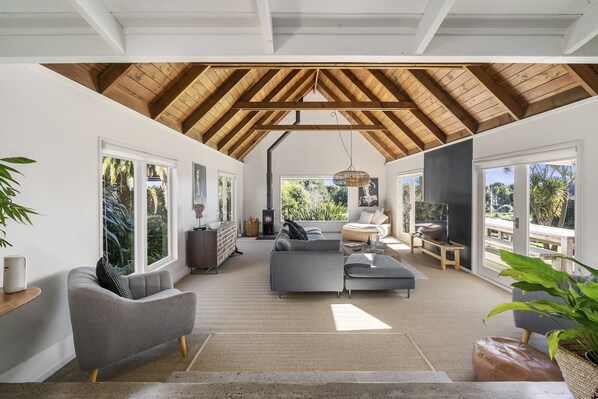 TV, Netflix, streaming services