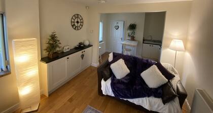 Converted Stables - Pet Friendly - Enclosed Garden