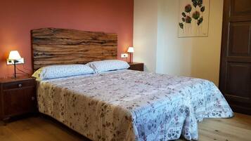 7 slaapkamers, een strijkplank/strijkijzer, wifi, beddengoed