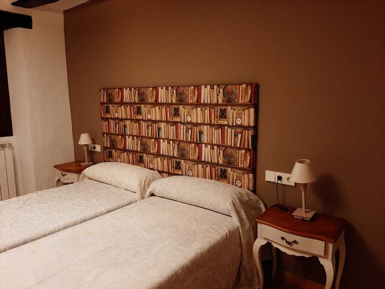 7 slaapkamers, een strijkplank/strijkijzer, wifi, beddengoed