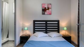 3 slaapkamers, reisbedje, gratis wifi, beddengoed