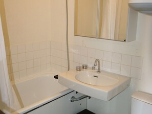 Bathroom - Comfort at slopes, balcony, 5 people, 3rd floor (Les Adrets-Prapoutel)