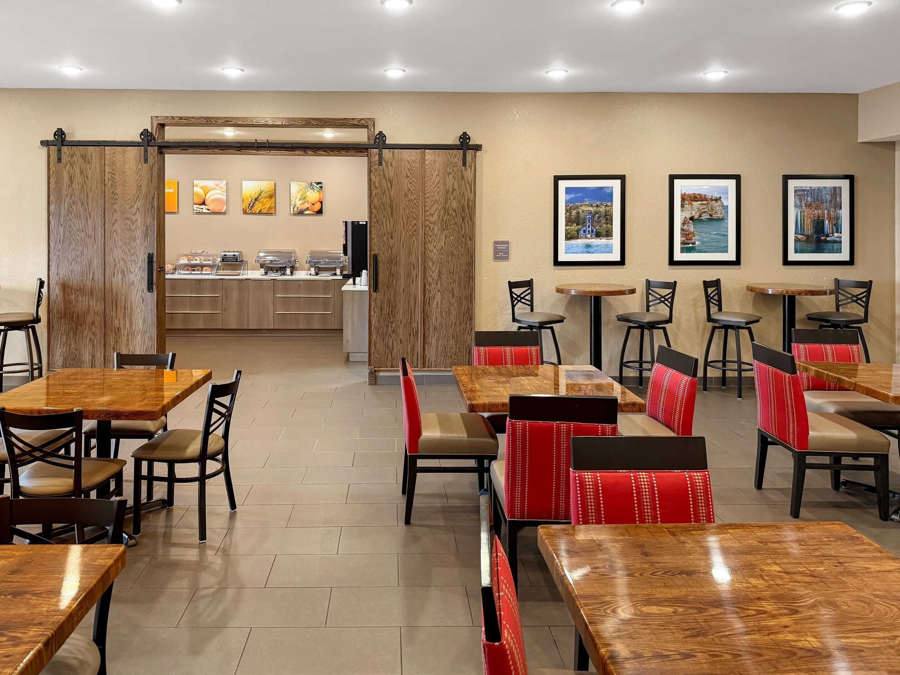 free daily full breakfast