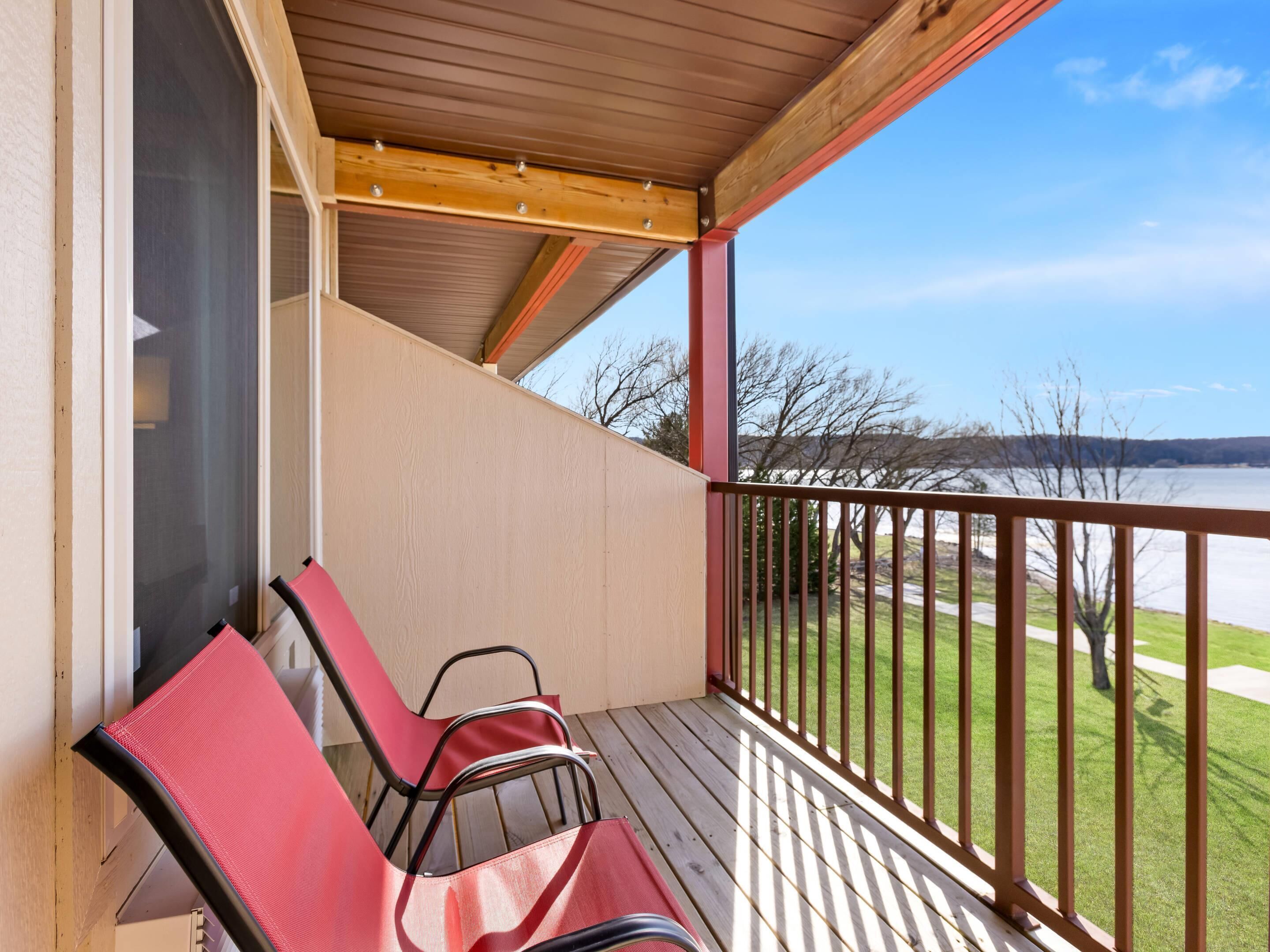 Suite, Multiple Beds, Non Smoking (Lakefront) | Desk, iron/ironing board, free WiFi